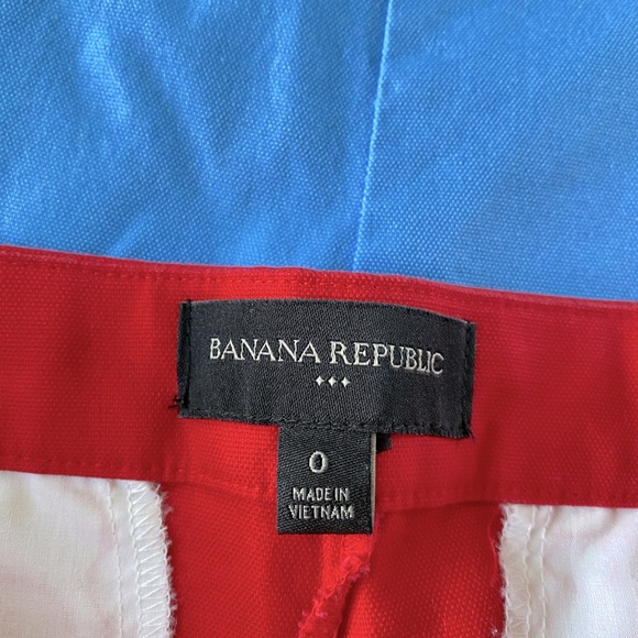 Banana Republic red button shorts size 0 Wore once - Picture 3 of 5